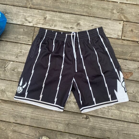 Vintage Mitchell & Ness NBA Toronto Raptors Shorts Basketball XXL - Picture 2 of 3